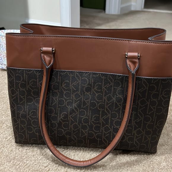 Brand new without tags Calvin Klein Handbag - Picture 2 of 3